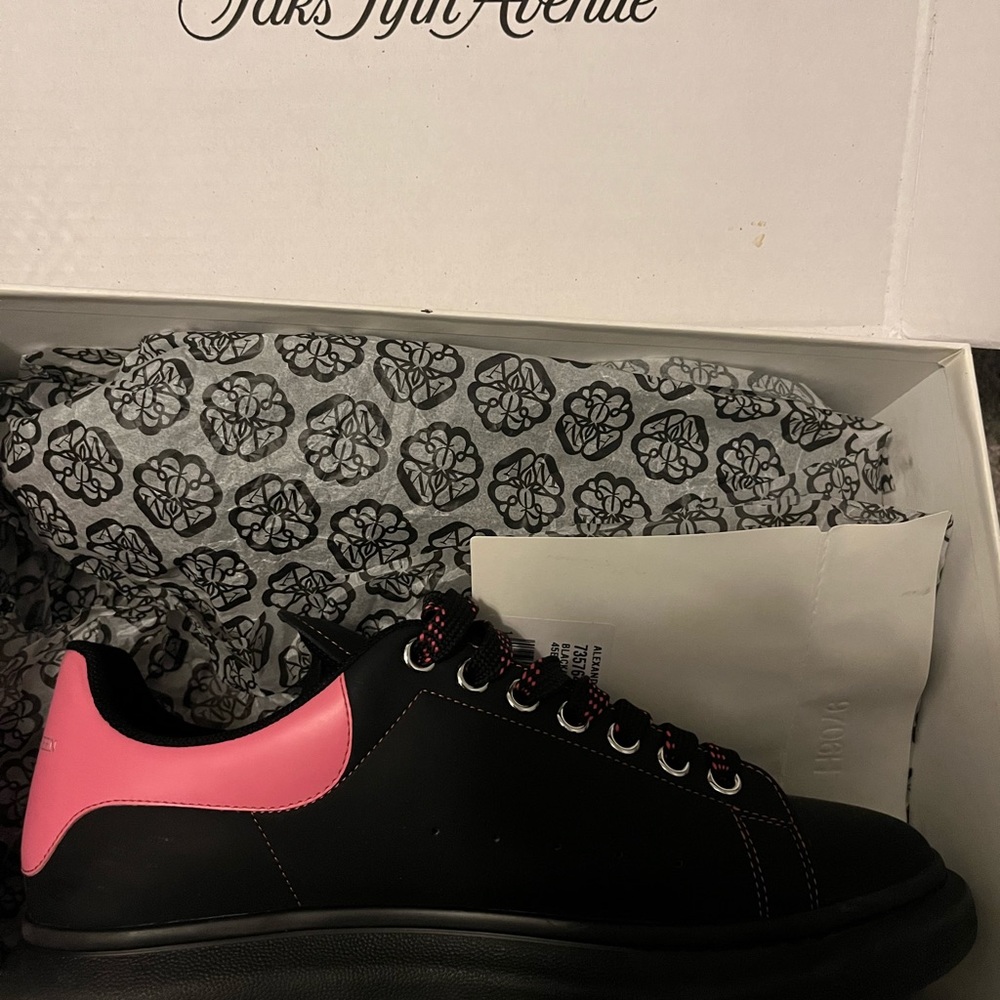 Alexander McQueens Size 12 Worn 1x perfect condition box still intact